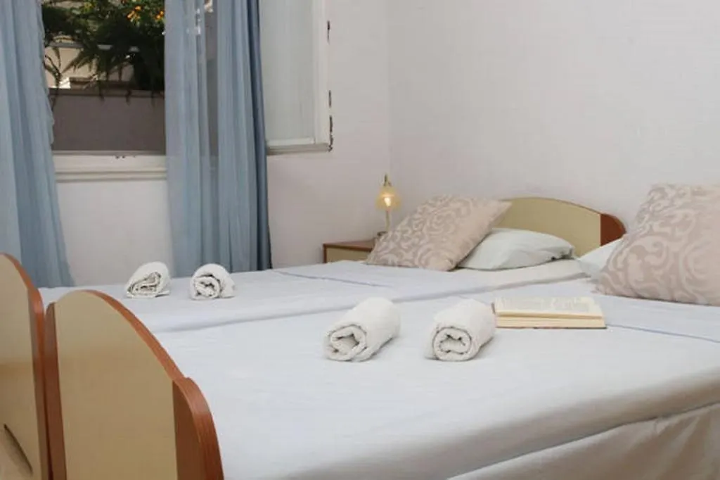 Lana Apartments Trogir Croatia