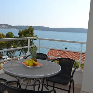 https://apartment-gabi-trogir.splithotels.org